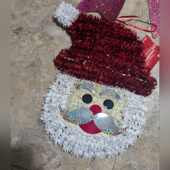 Selling 6 Christmas Decorations for $8 - Picture 4 of 8